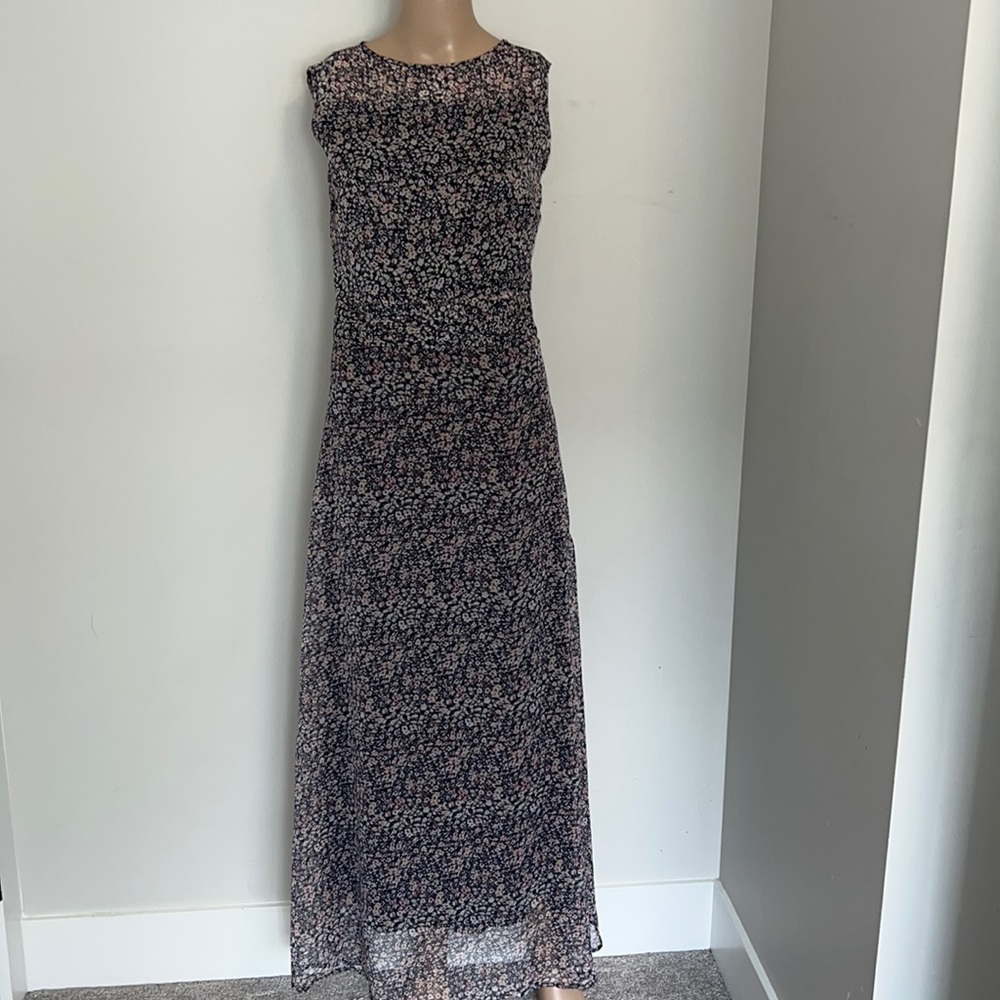 Long dress with floral print XS